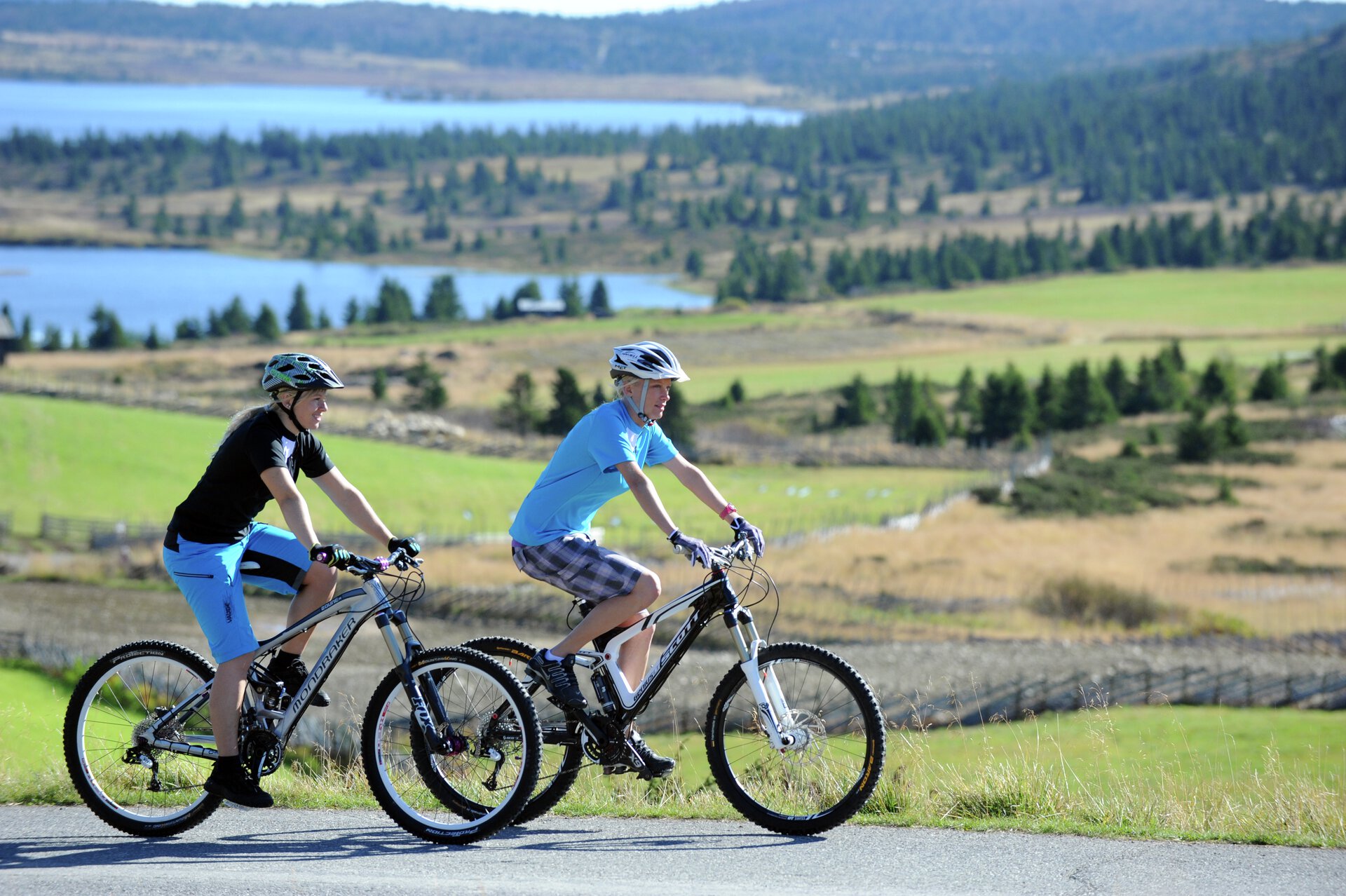 Bike Tour in Front of Lysgårdsbakkene Ski Jump