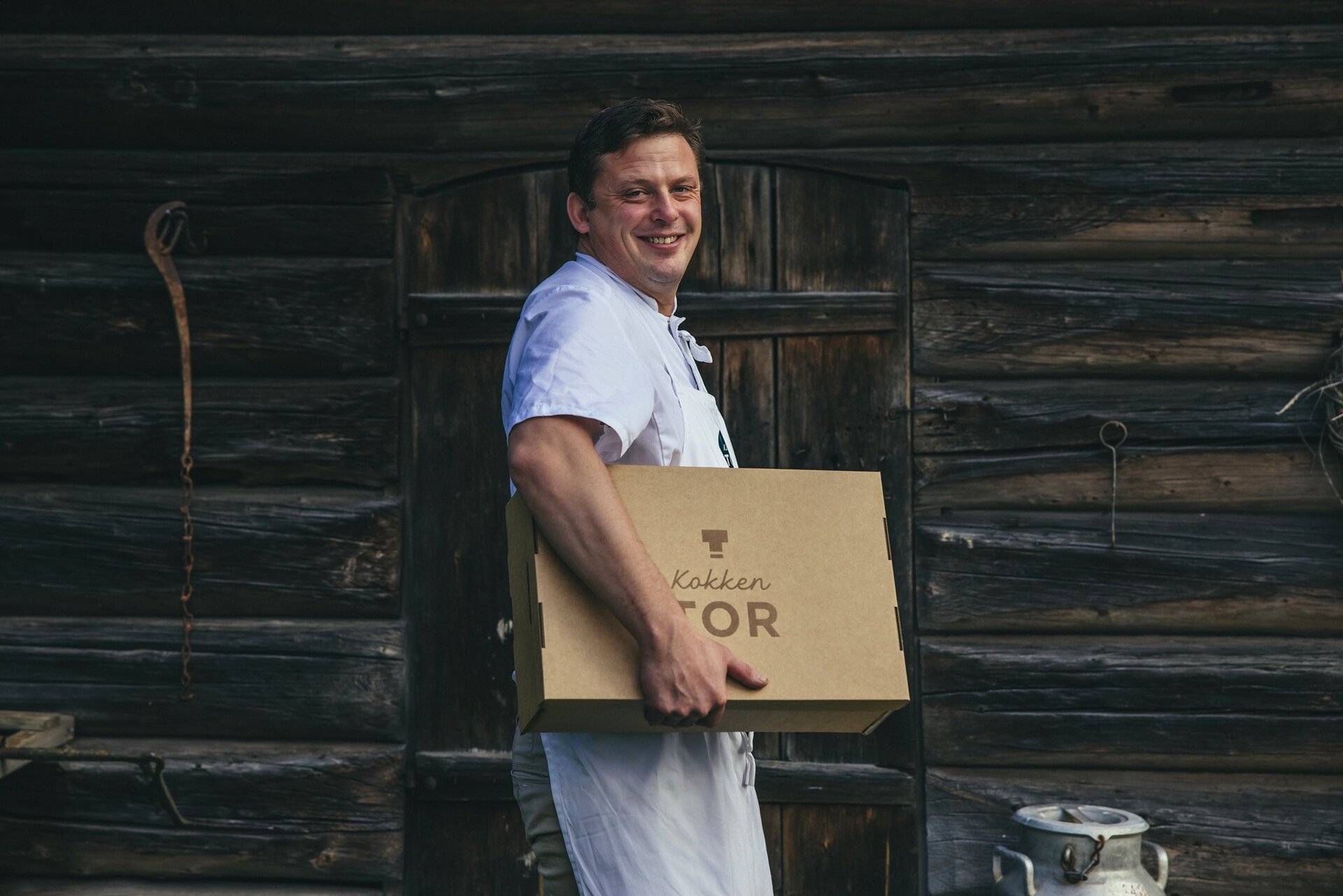 Chef Tor with his gourmet box 